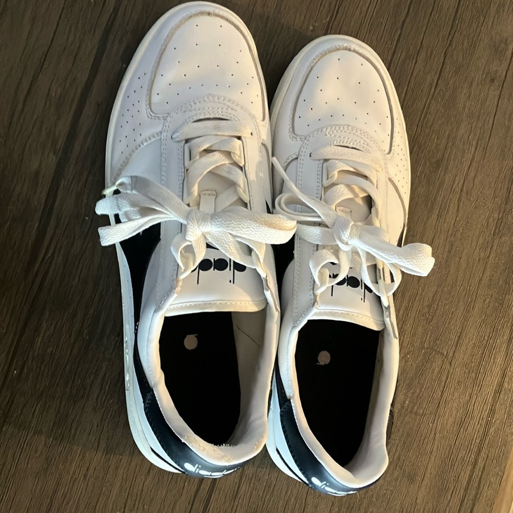 Diadora size 12